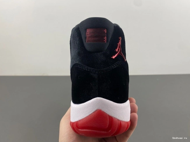 DB5457-061 Jordan Velvet Retro   Bred   11 1206